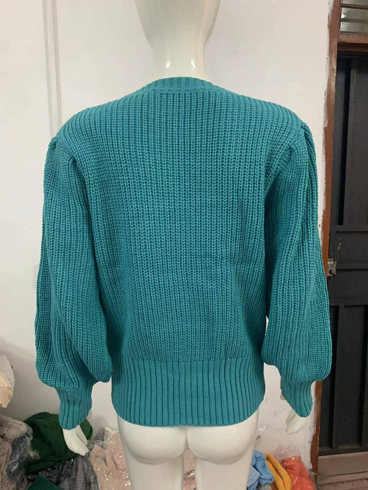 Long Sleeve Loose Neck Pullover Sweater: Black