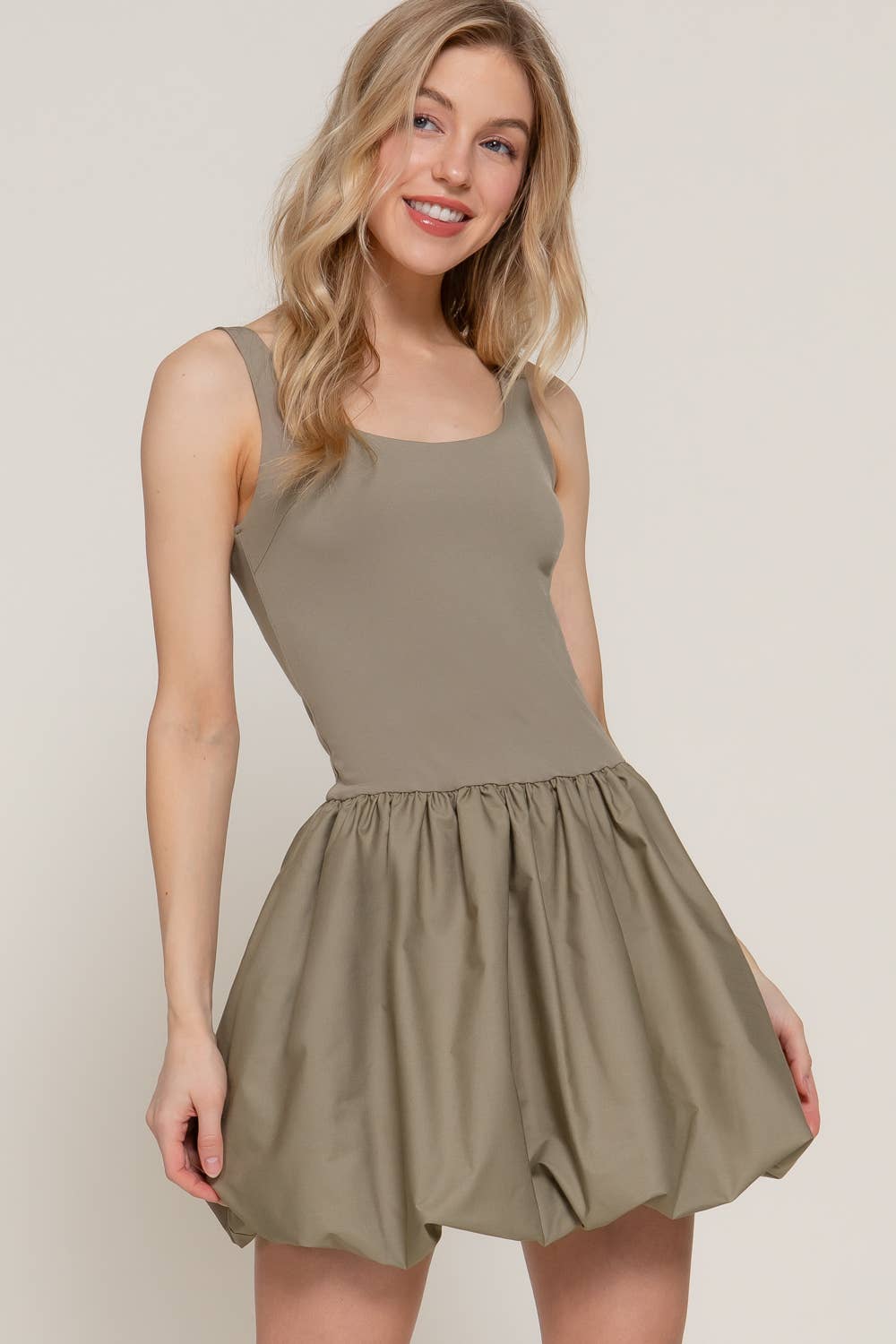 Sleeveless Double Scoop Neck Mixed Balloon Mini Dress: KHAKI