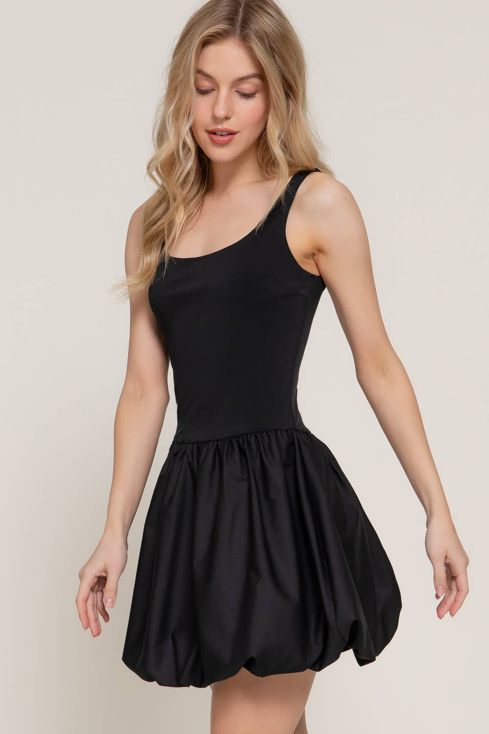 Sleeveless Double Scoop Neck Mixed Balloon Mini Dress: KHAKI