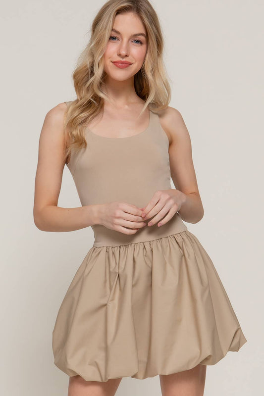 Double scoop balloon dress